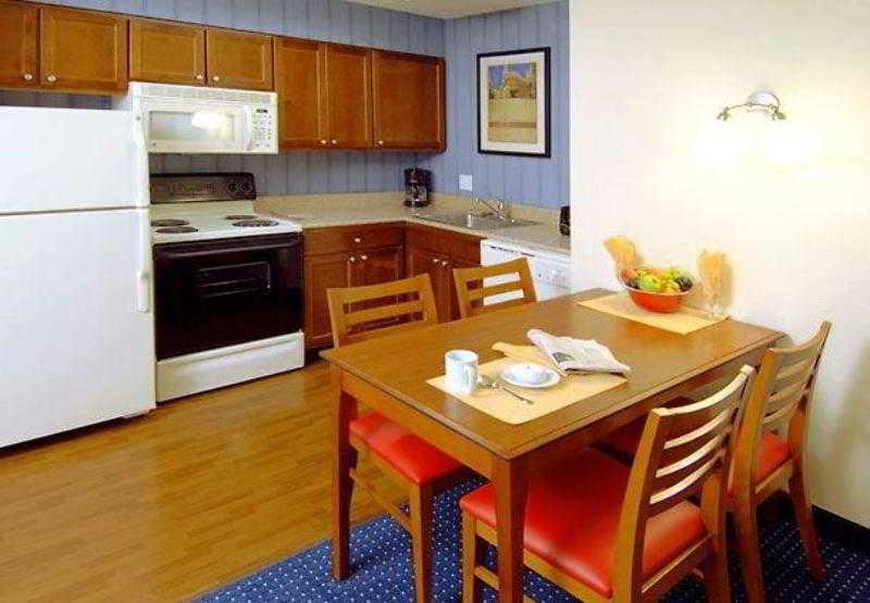 Residence Inn Hartford Rocky Hill Rom bilde